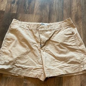 Old Navy Everyday Size 8 Khaki Shorts
